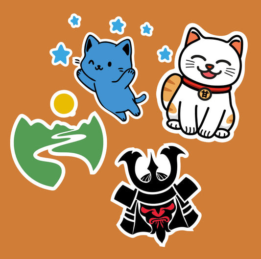 Pack de quatre autocollants : chat bleu étoilé, chat porte-bonheur japonais, paysage montagne verte et masque samouraï sur fond orange
